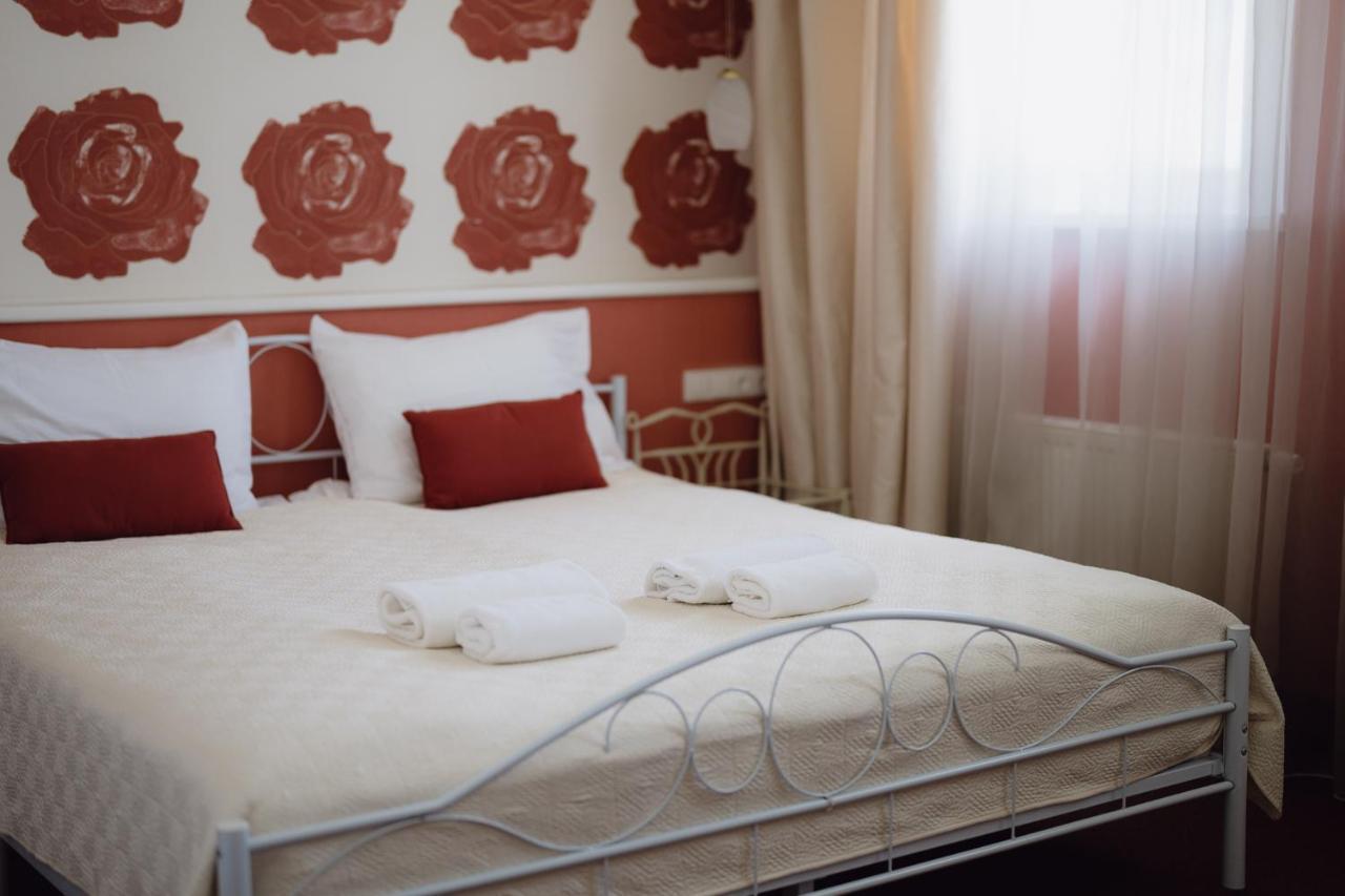 Moon Garden Old Town Hotel Аеропорт Вільнюс Екстер'єр фото