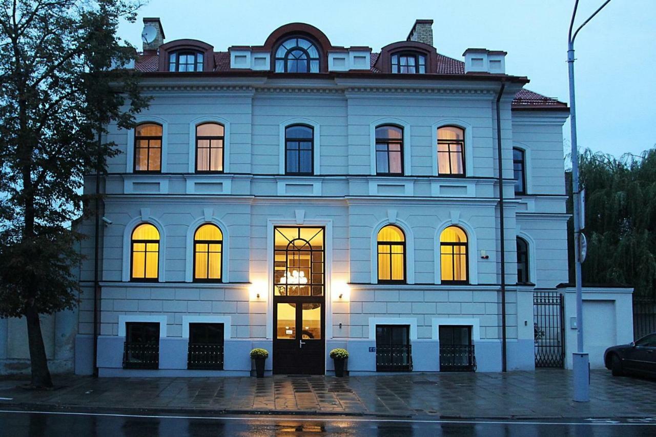 Moon Garden Old Town Hotel Аеропорт Вільнюс Екстер'єр фото
